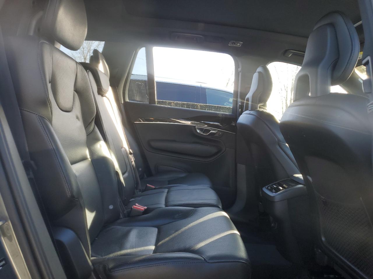 2018 Volvo XC90 - Image 11