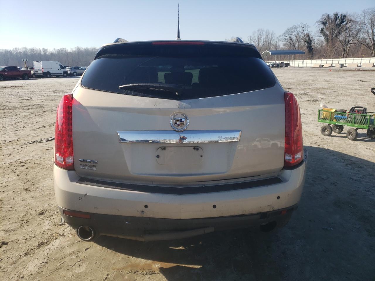 2010 Cadillac SRX - Image 6