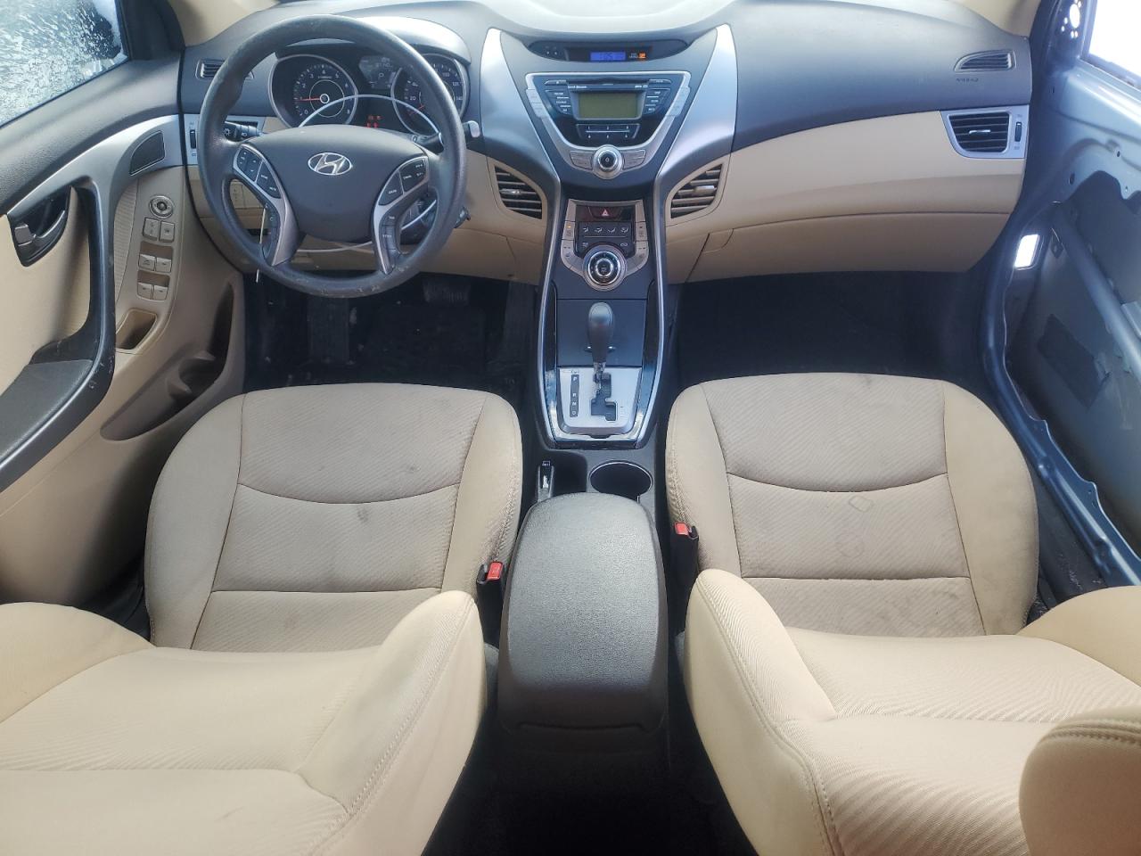 2013 Hyundai Elantra - Image 8