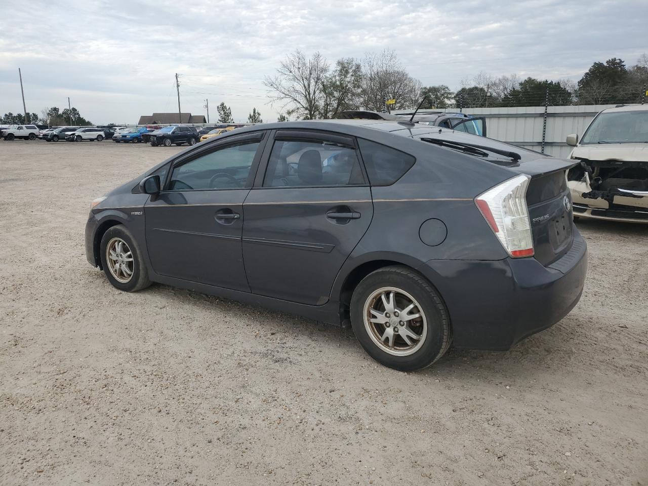 2010 Toyota Prius - Image 2