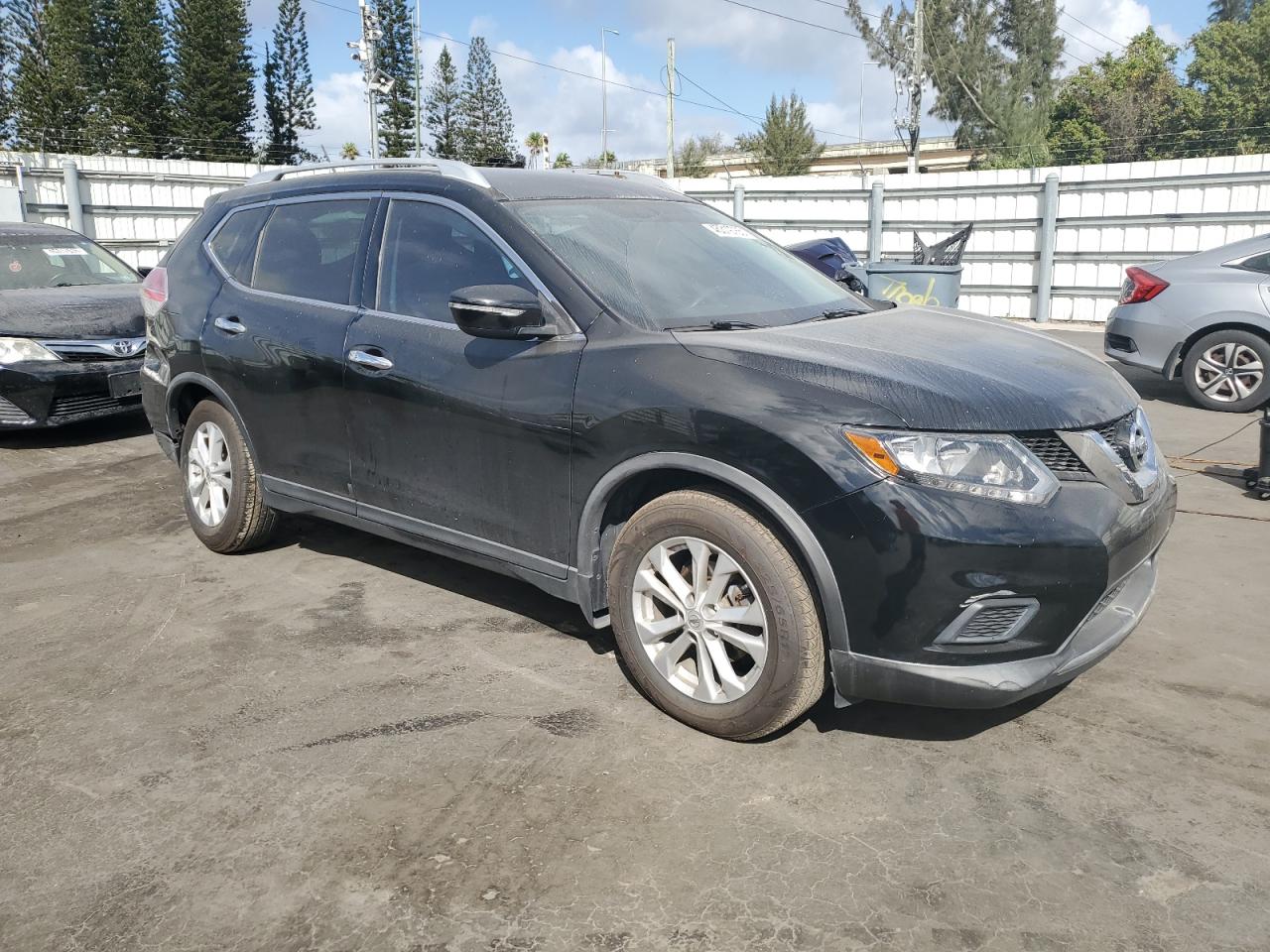 2015 Nissan Rogue - Image 4