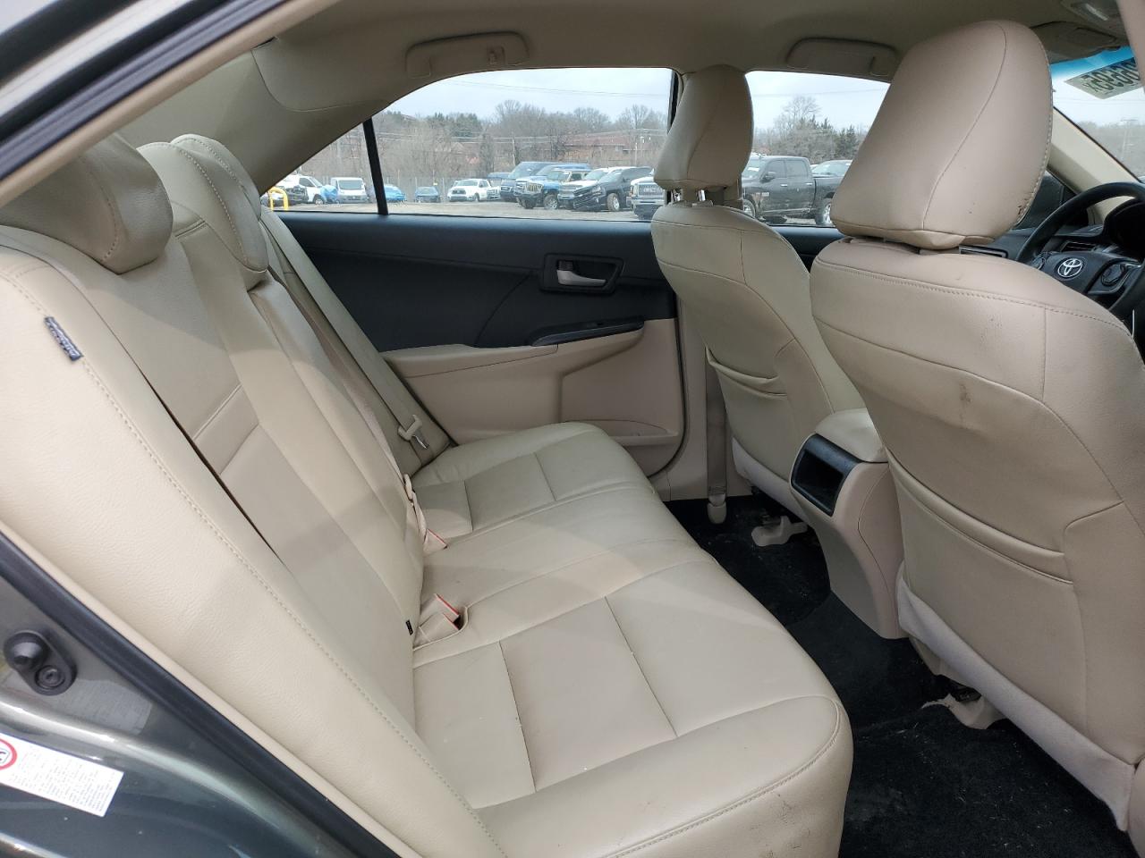 2014 Toyota Camry - Image 10