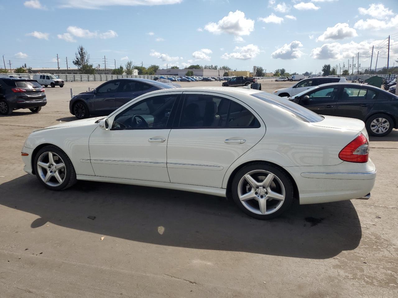2009 Mercedes-Benz E-klasse - Image 2