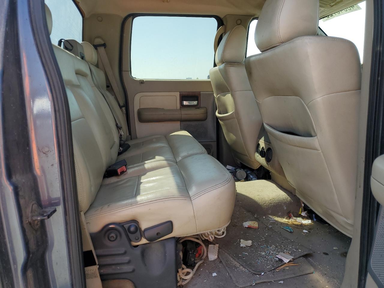 2004 Ford F-150 - Image 10