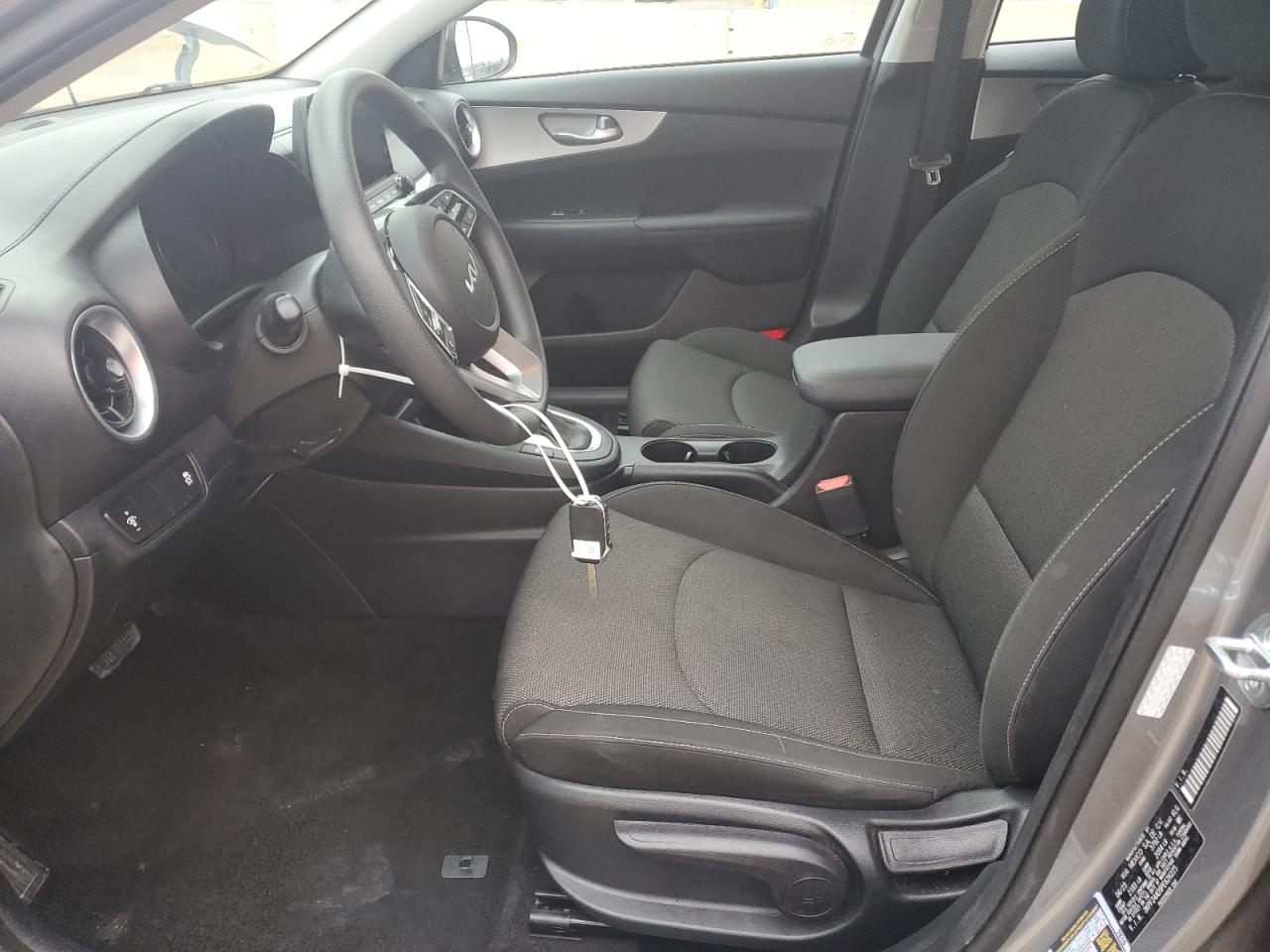 2023 Kia Forte - Image 7