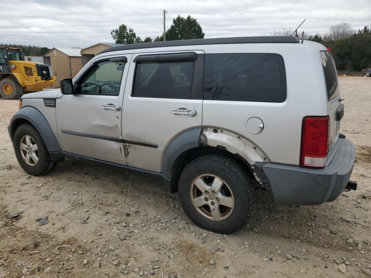 2007 Dodge Nitro - Image 2