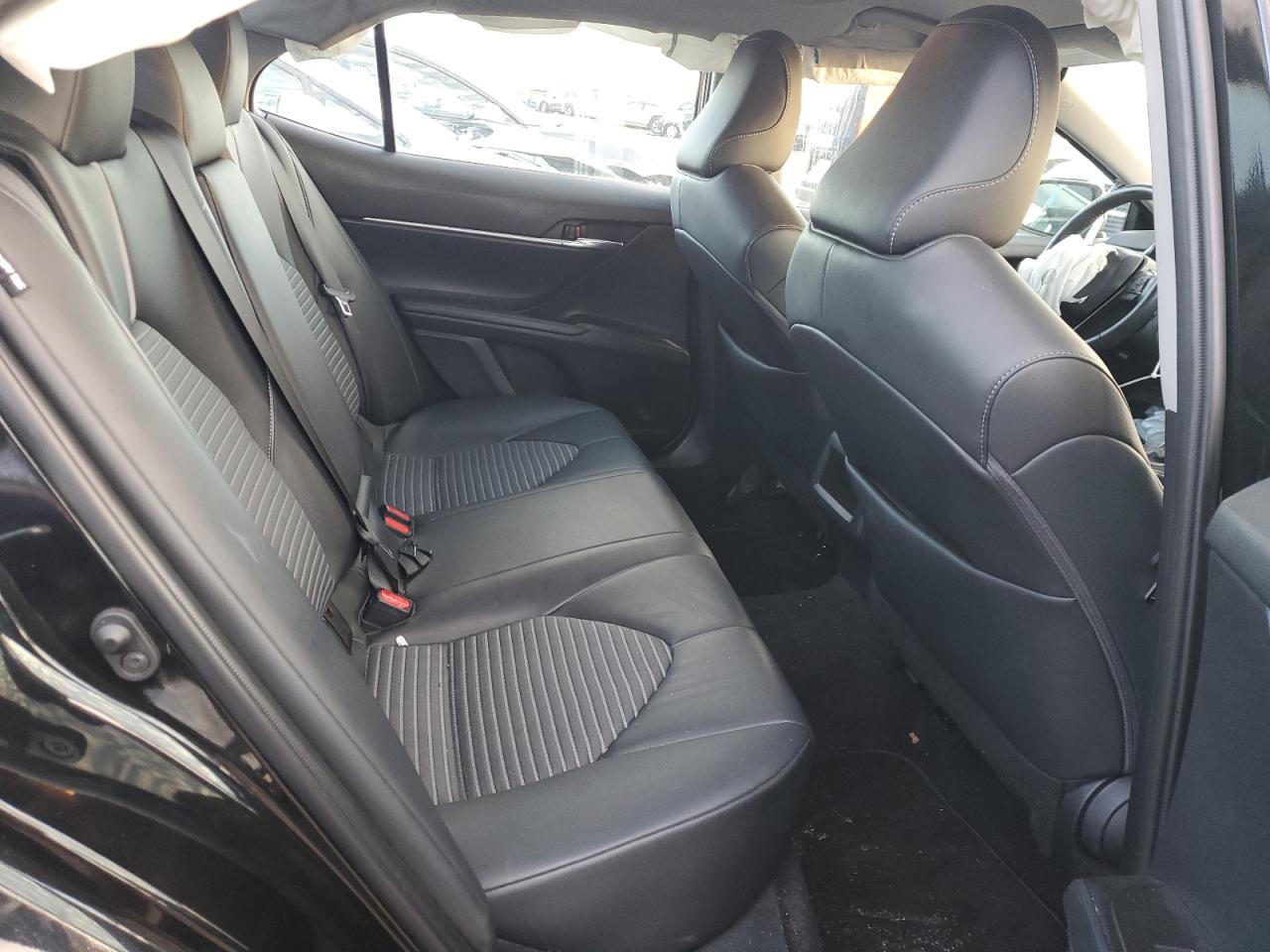 2023 Toyota Camry - Image 10