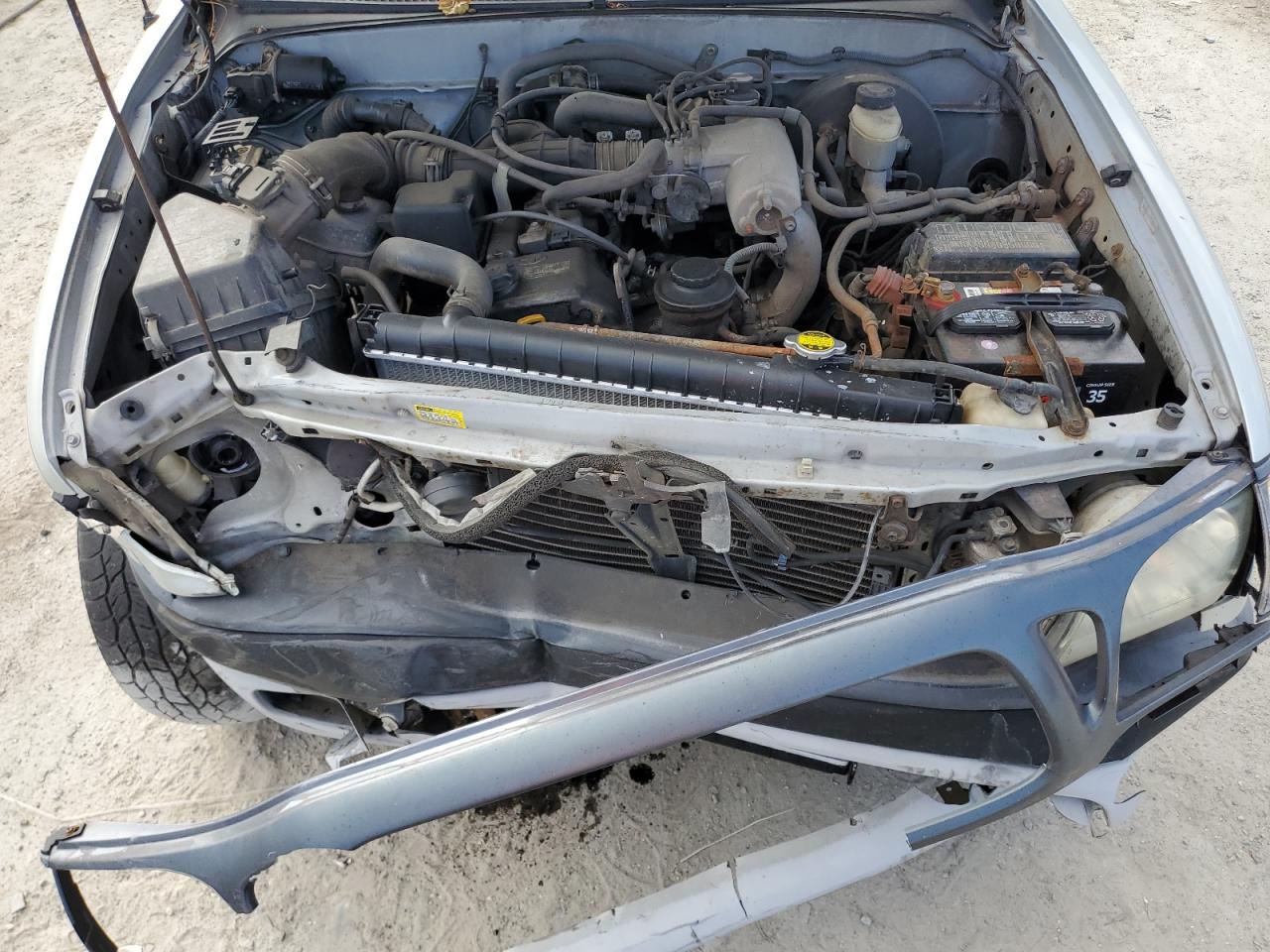2004 Toyota Tacoma - Image 11