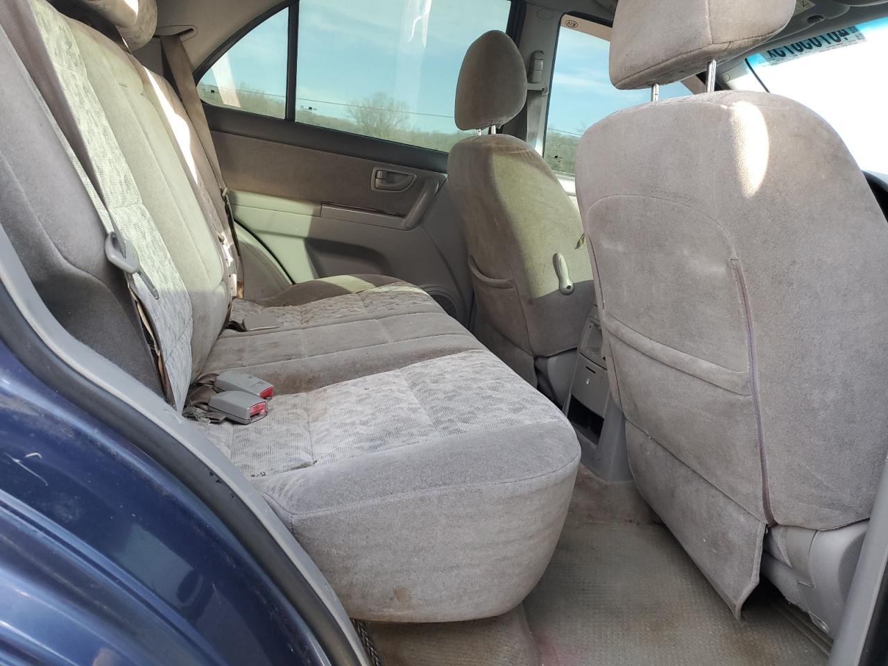 2006 Kia Sorento - Image 11