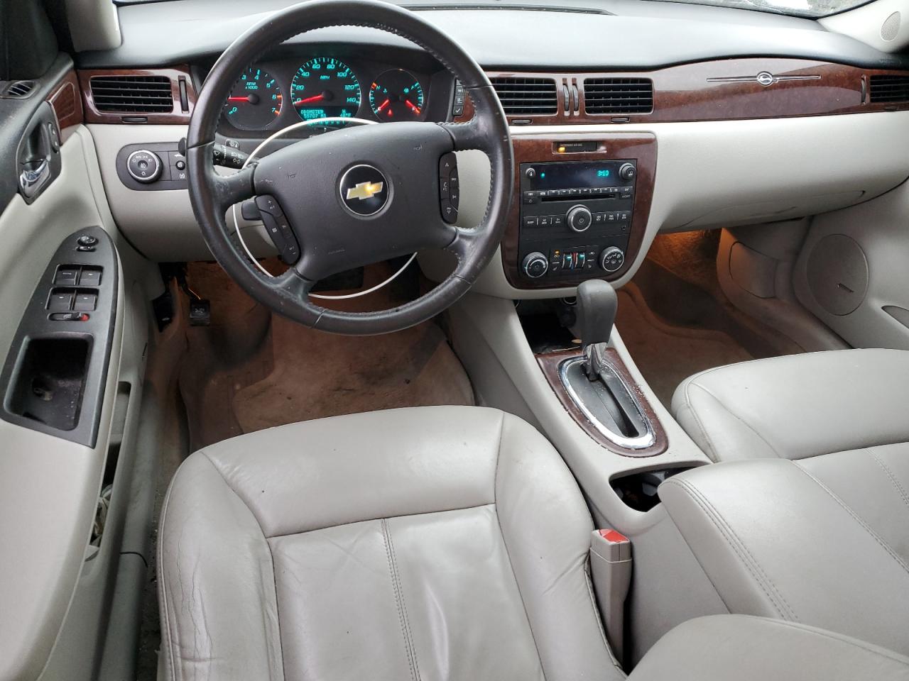 2010 Chevrolet Impala - Image 8