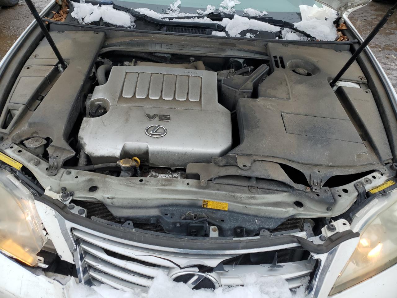 2011 Lexus ES - Image 11