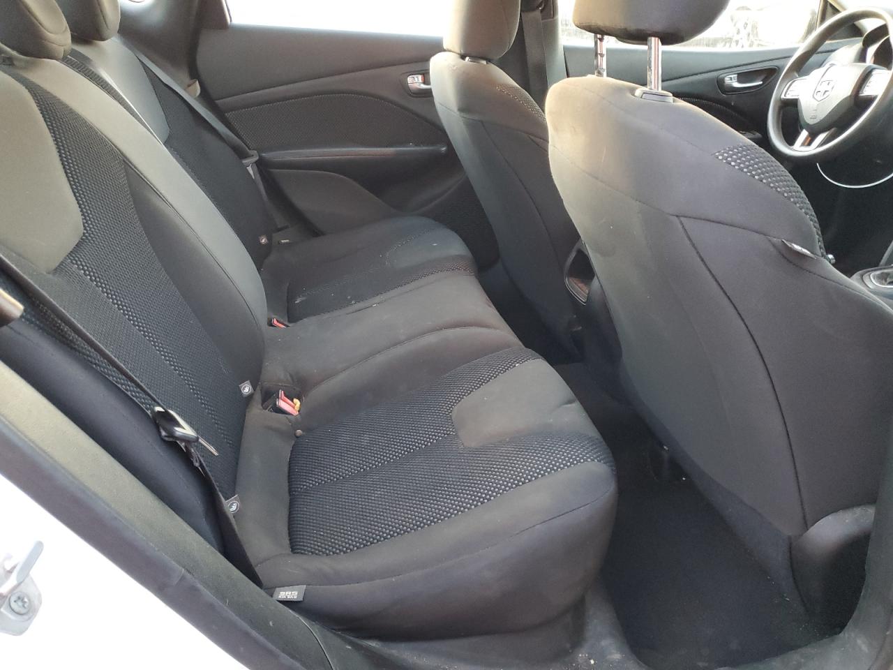2016 Dodge Dart - Image 10
