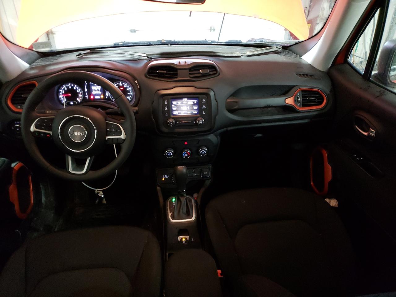 2020 Jeep Renegade - Image 8