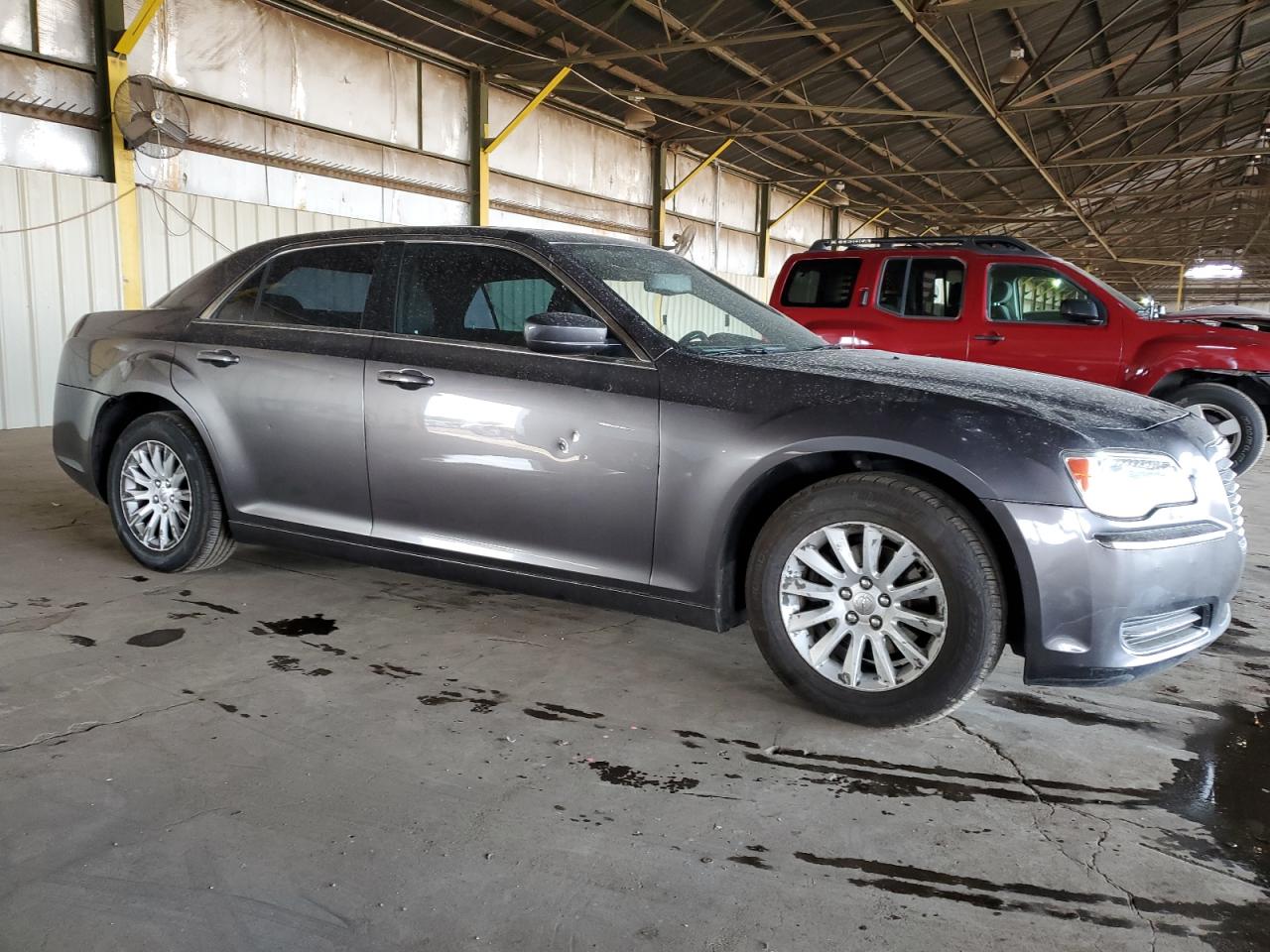2014 Chrysler 300 - Image 4