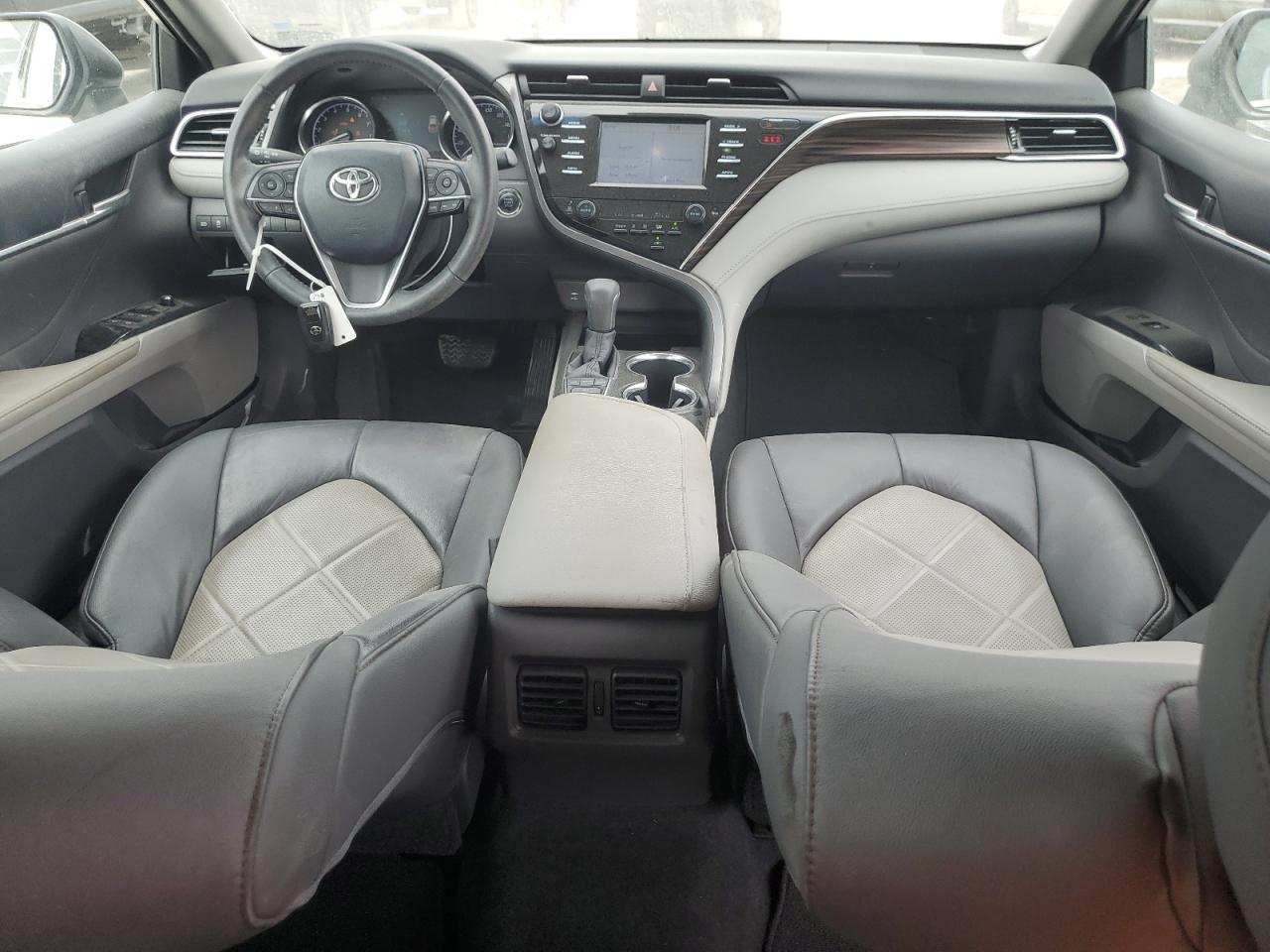 2018 Toyota Camry - Image 8
