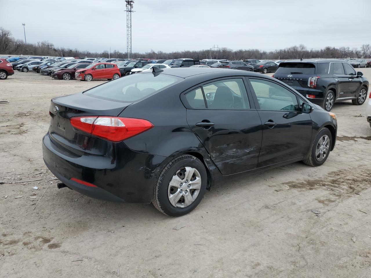 2016 Kia Forte - Image 3
