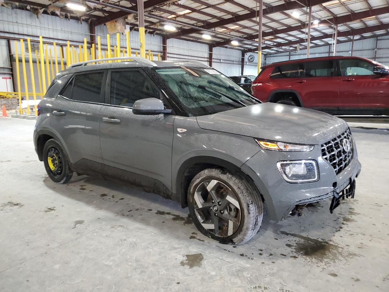 2022 Hyundai Venue - Image 4