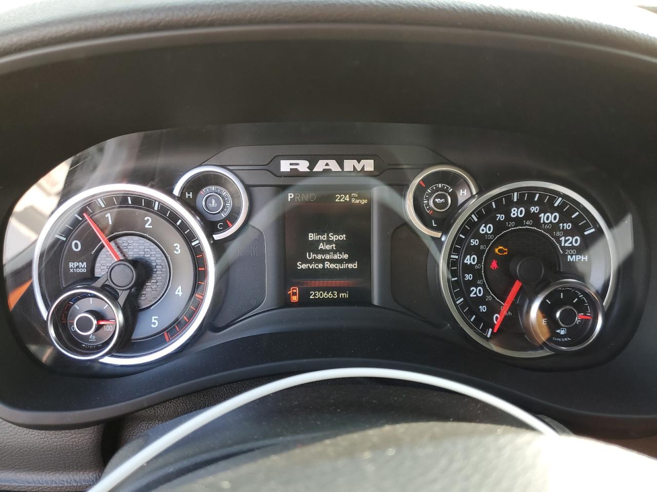 2020 RAM 3500 - Image 9