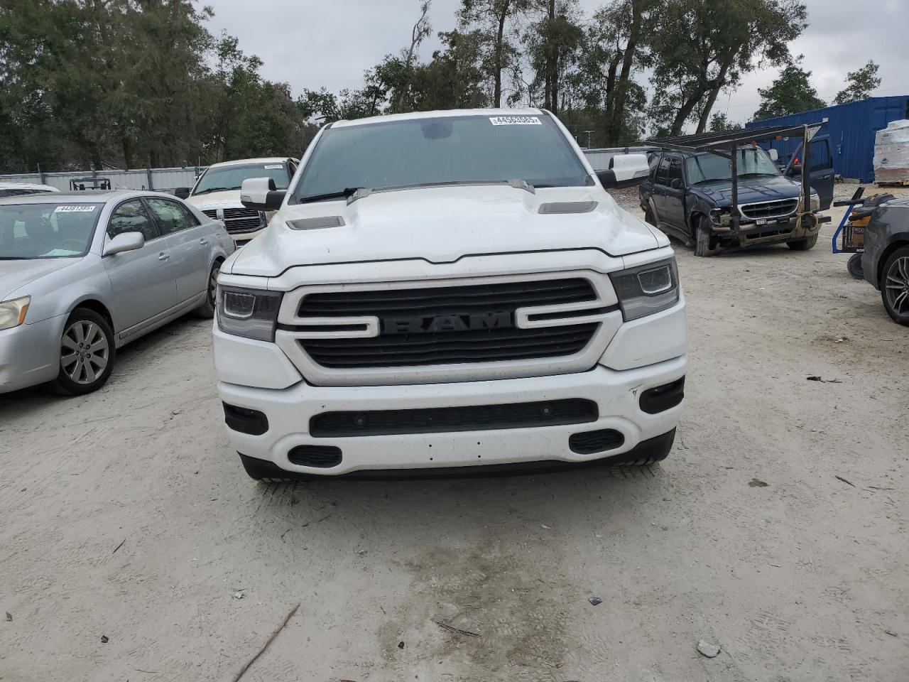 2020 RAM 1500 - Image 5