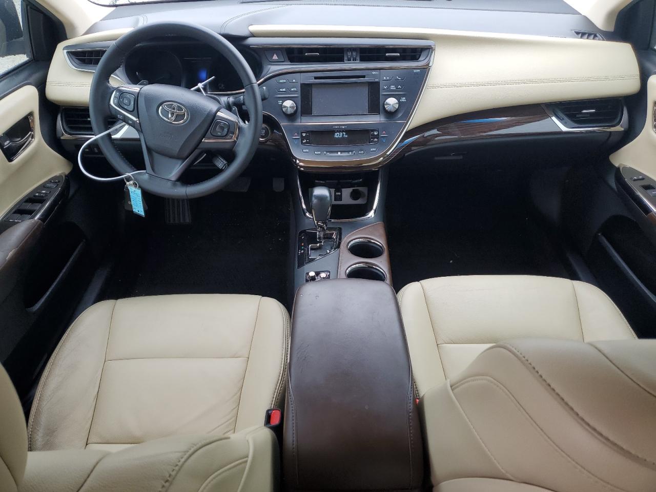 2015 Toyota Avalon - Image 8