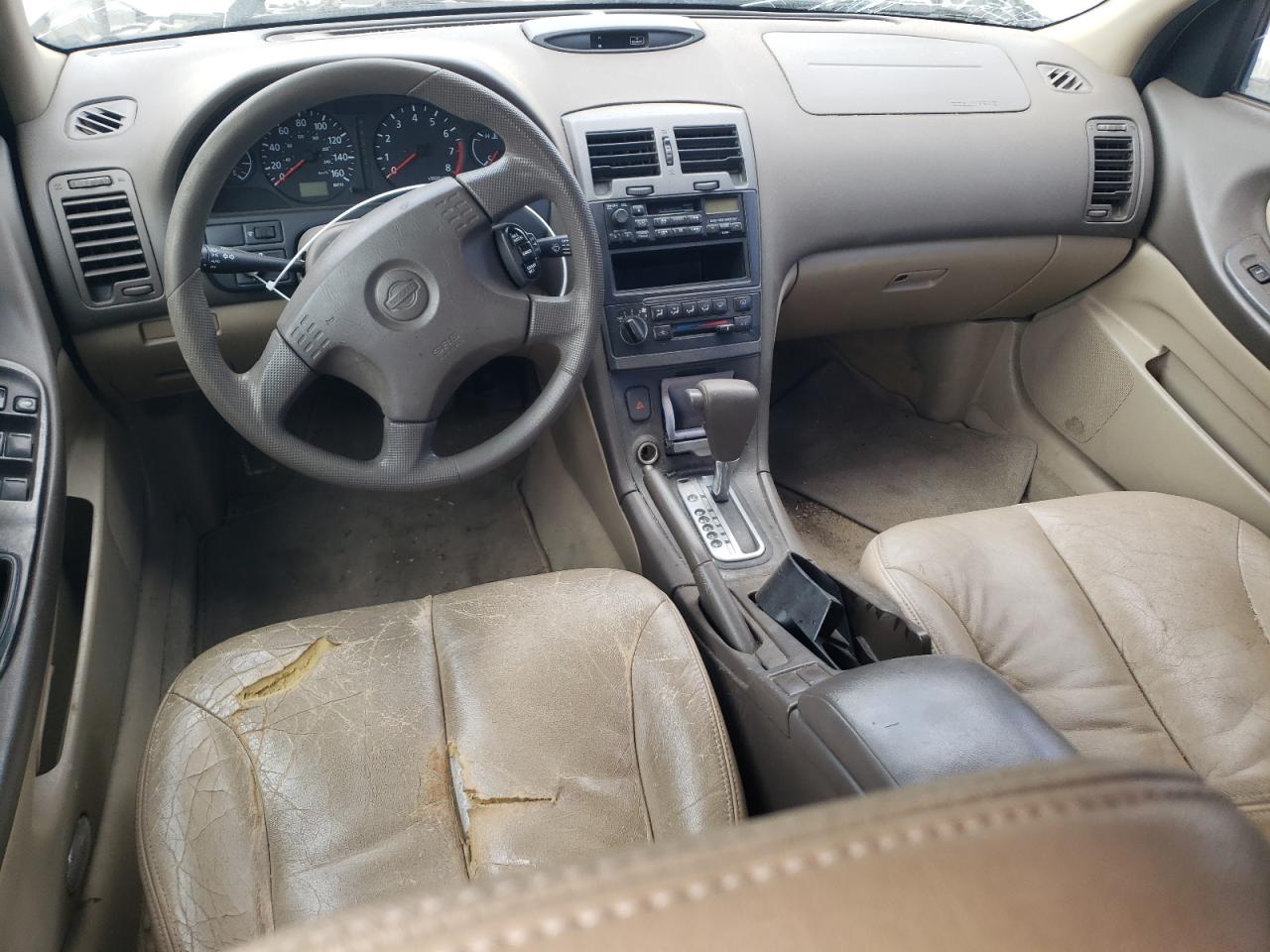 2000 Nissan Maxima - Image 8