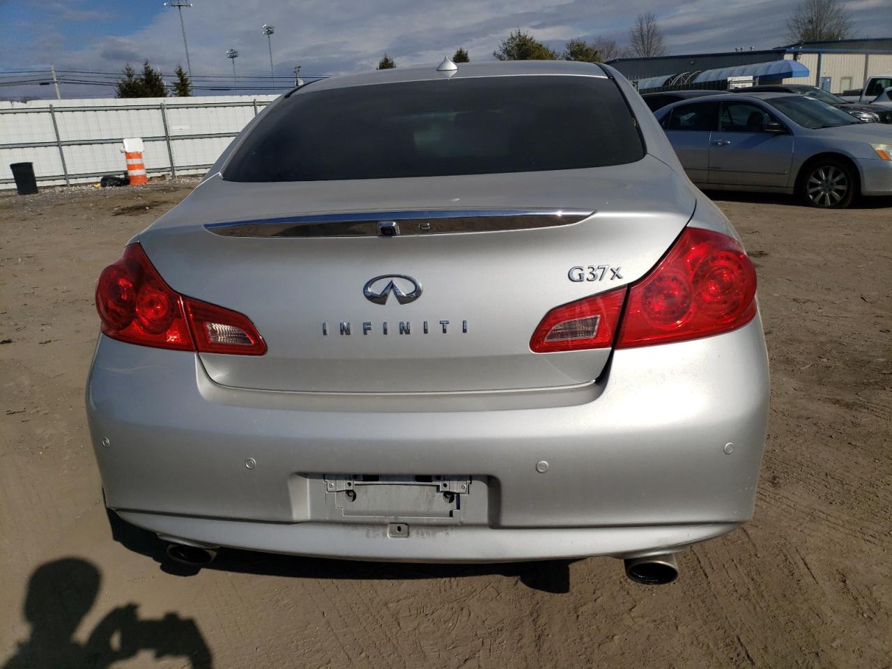 2011 Infiniti G - Image 6