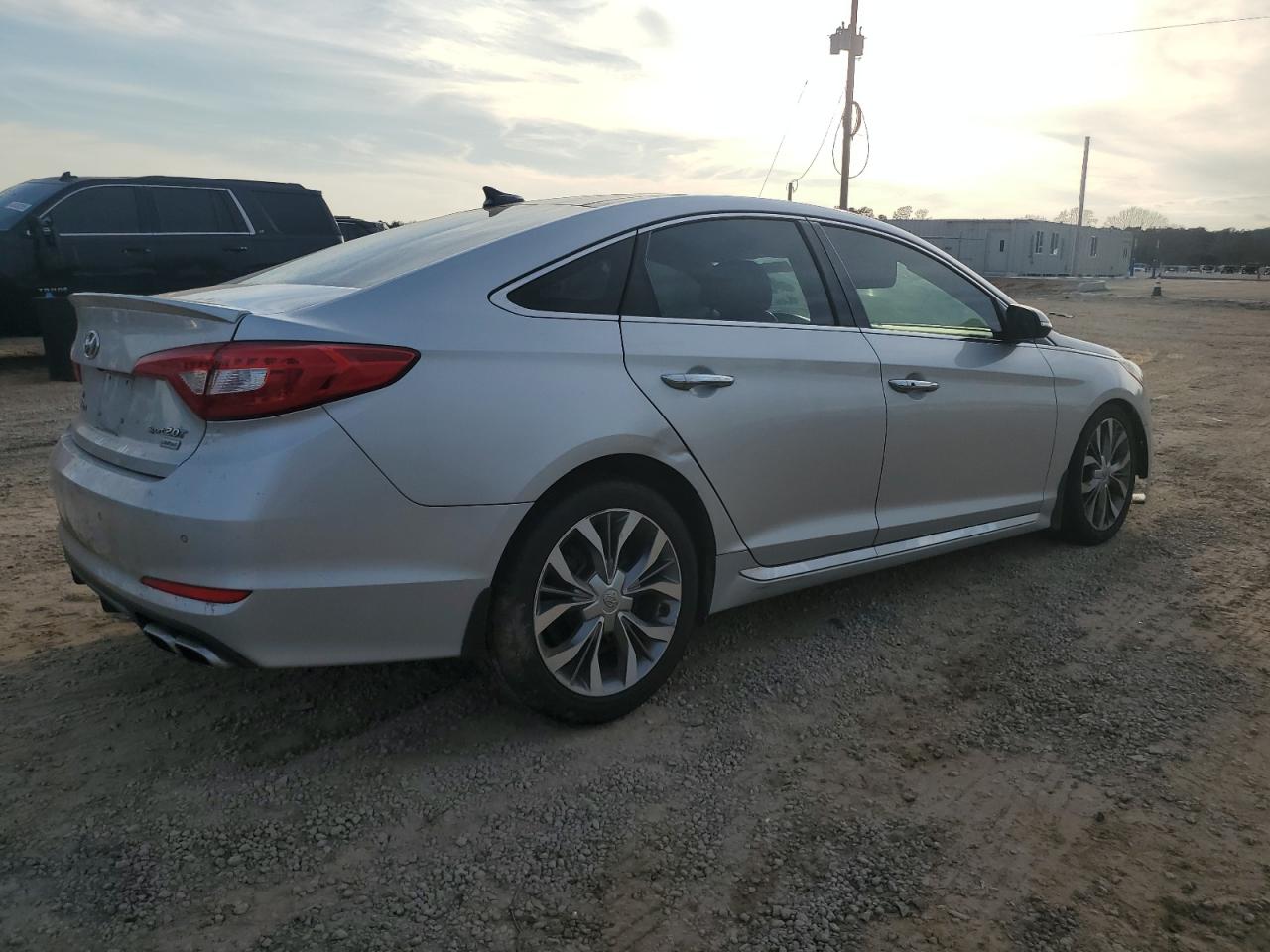 2015 Hyundai Sonata - Image 3