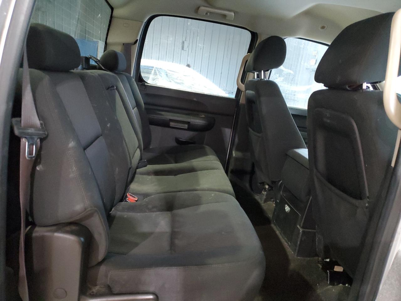 2013 Chevrolet Silverado - Image 11