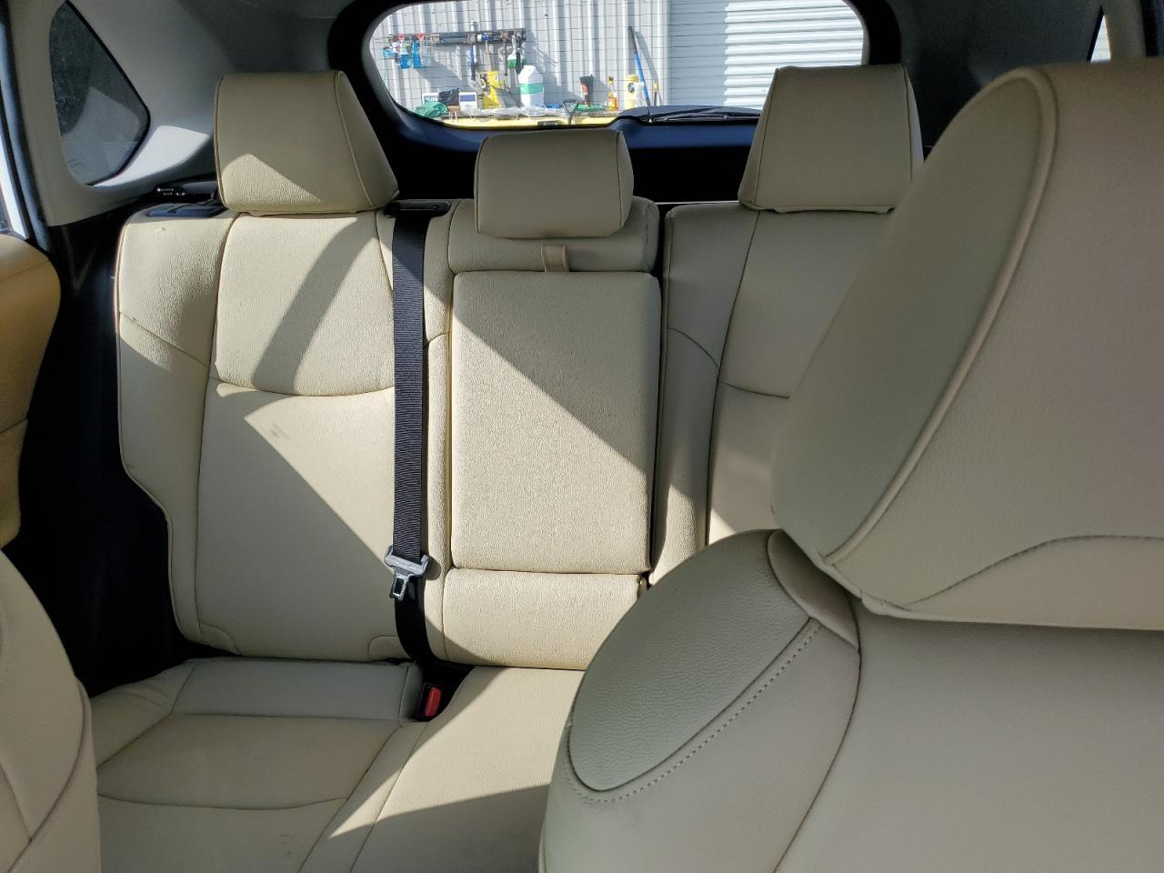 2023 Toyota RAV 4 - Image 10