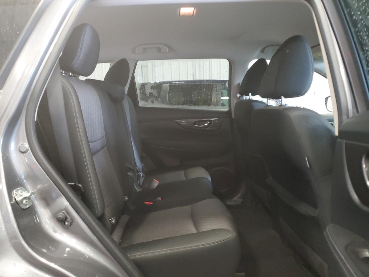 2020 Nissan Rogue - Image 11