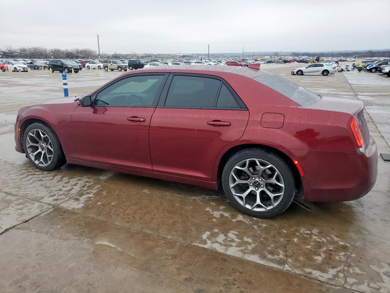 2018 Chrysler 300 - Image 2