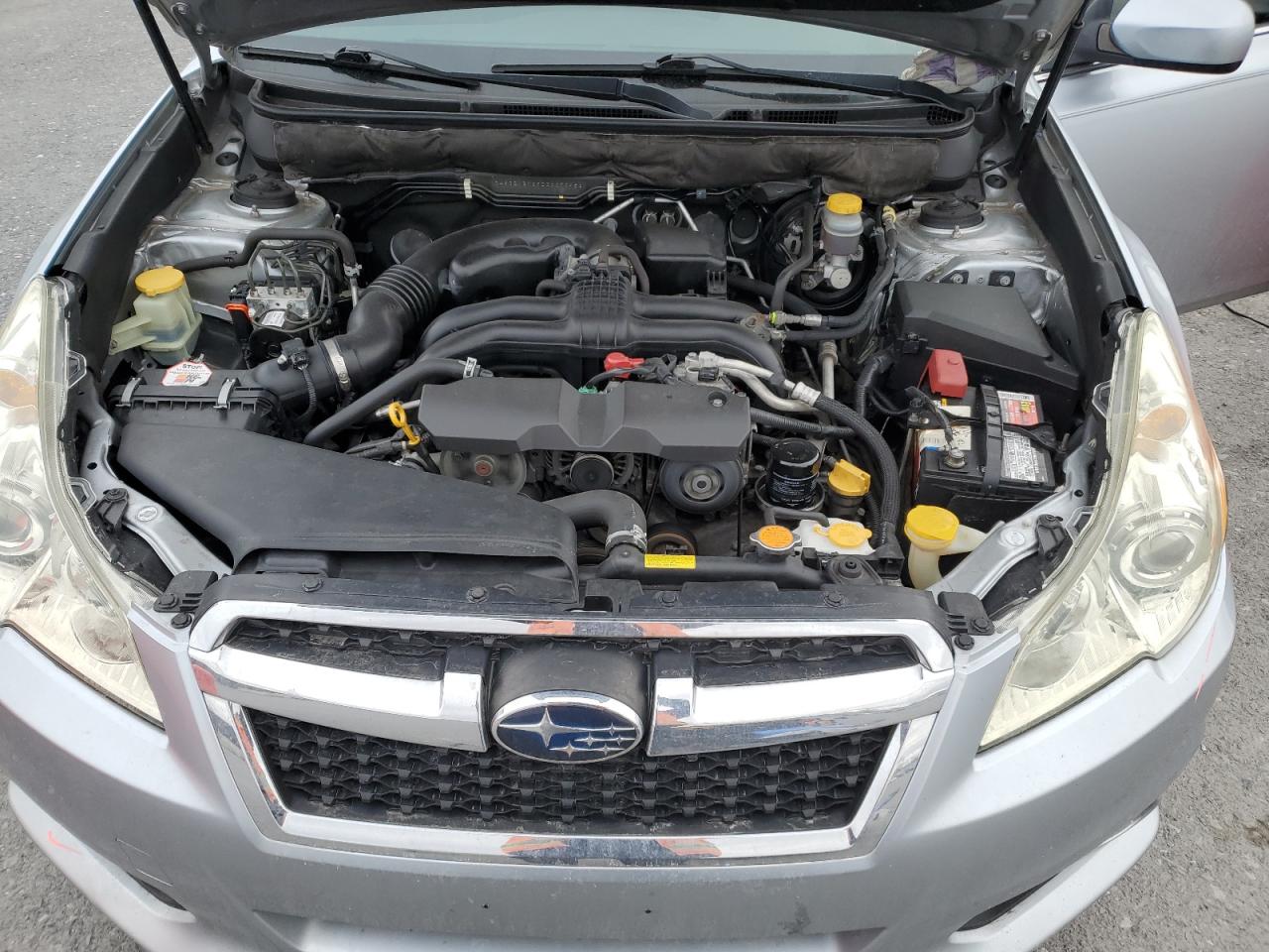 2013 Subaru Legacy - Image 11