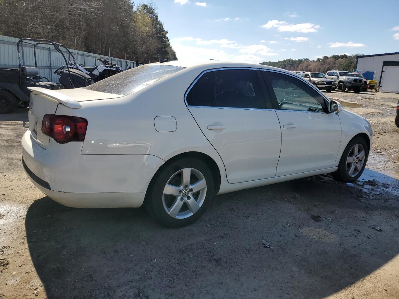 2008 Volkswagen Jetta - Image 3