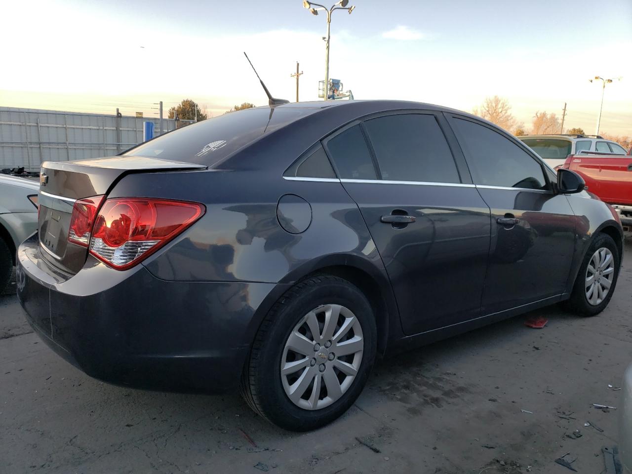 2011 Chevrolet Cruze - Image 3