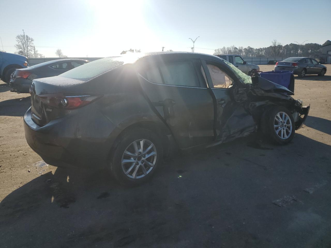 2018 Mazda 3 - Image 3