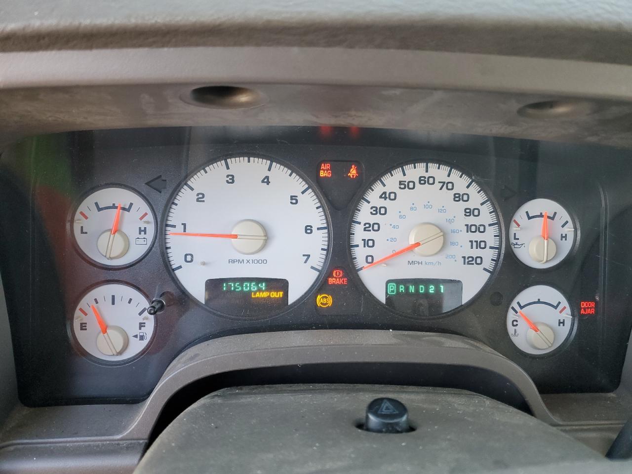 2004 Dodge RAM - Image 9