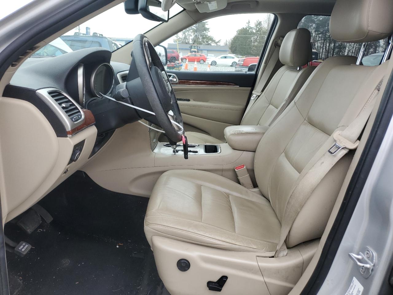 2012 Jeep Grand Cherokee - Image 7
