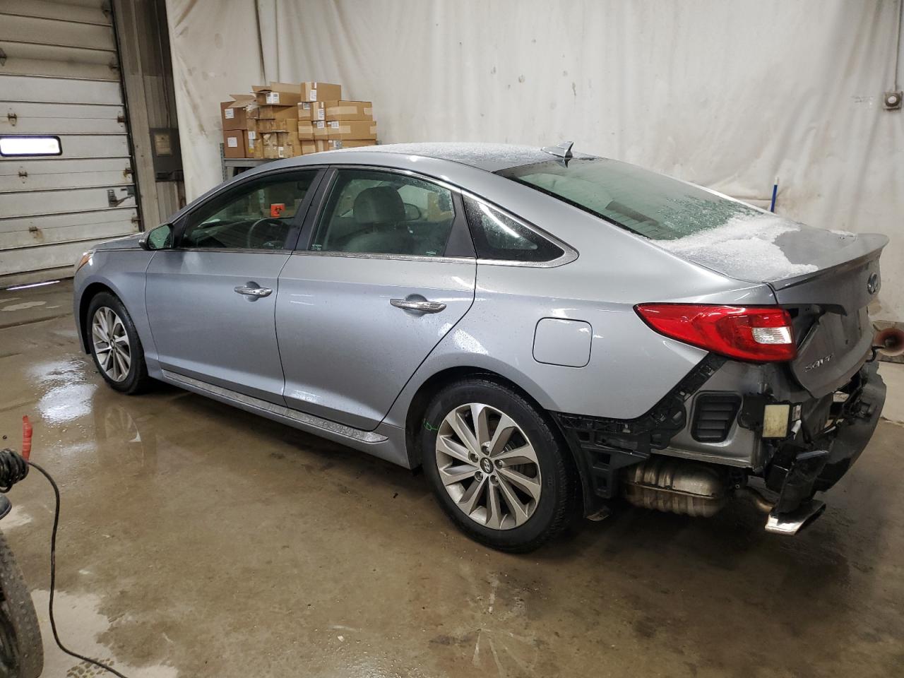 2015 Hyundai Sonata - Image 2