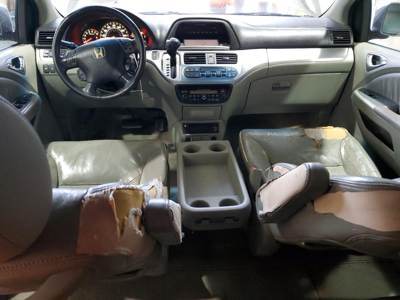 2008 Honda Odyssey - Image 8