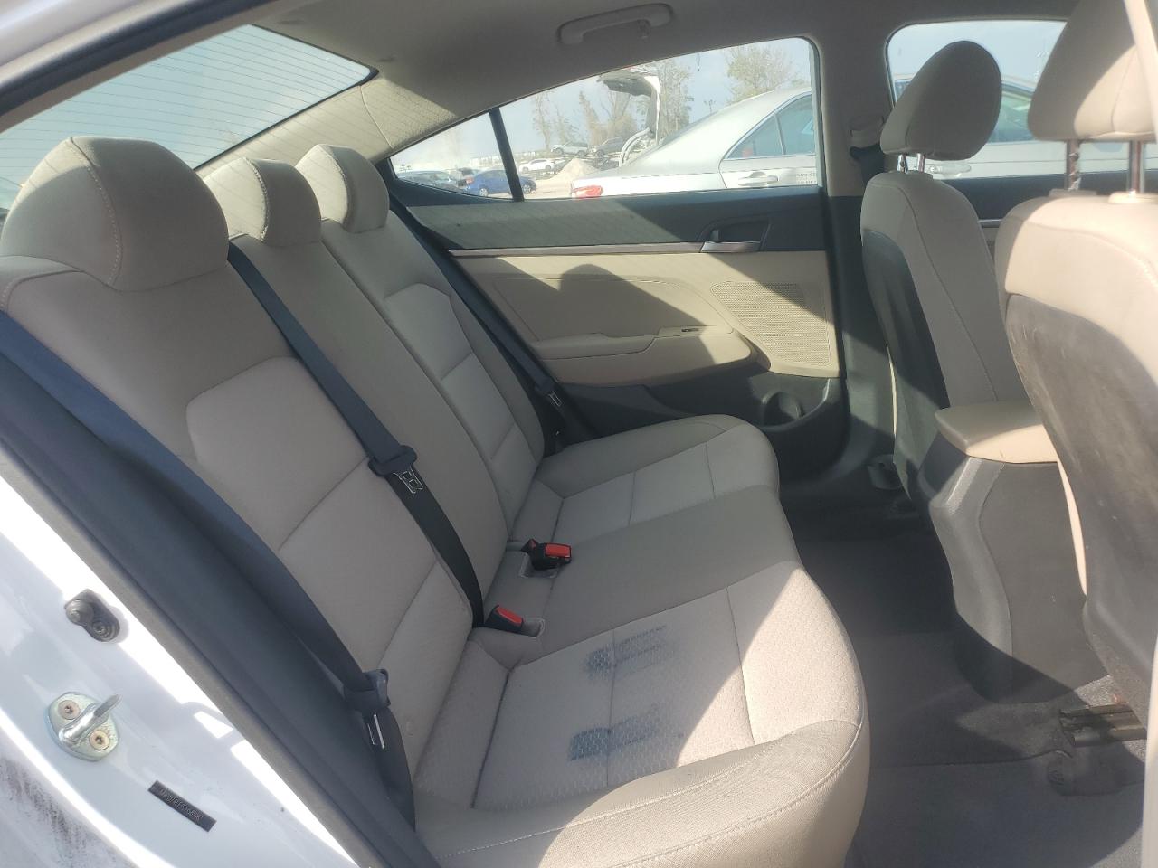 2020 Hyundai Elantra - Image 10