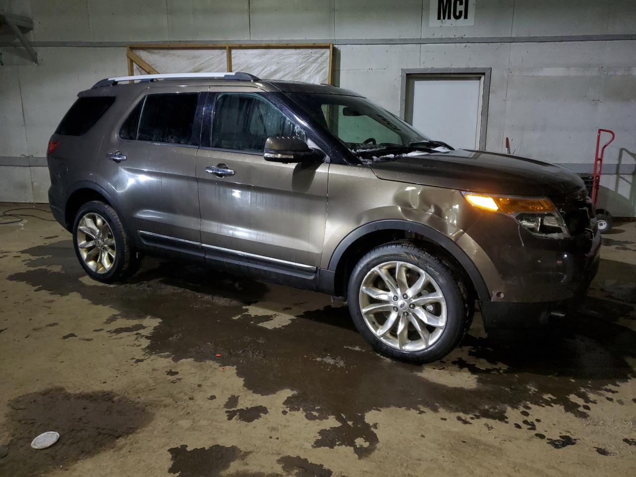2015 Ford Explorer - Image 4