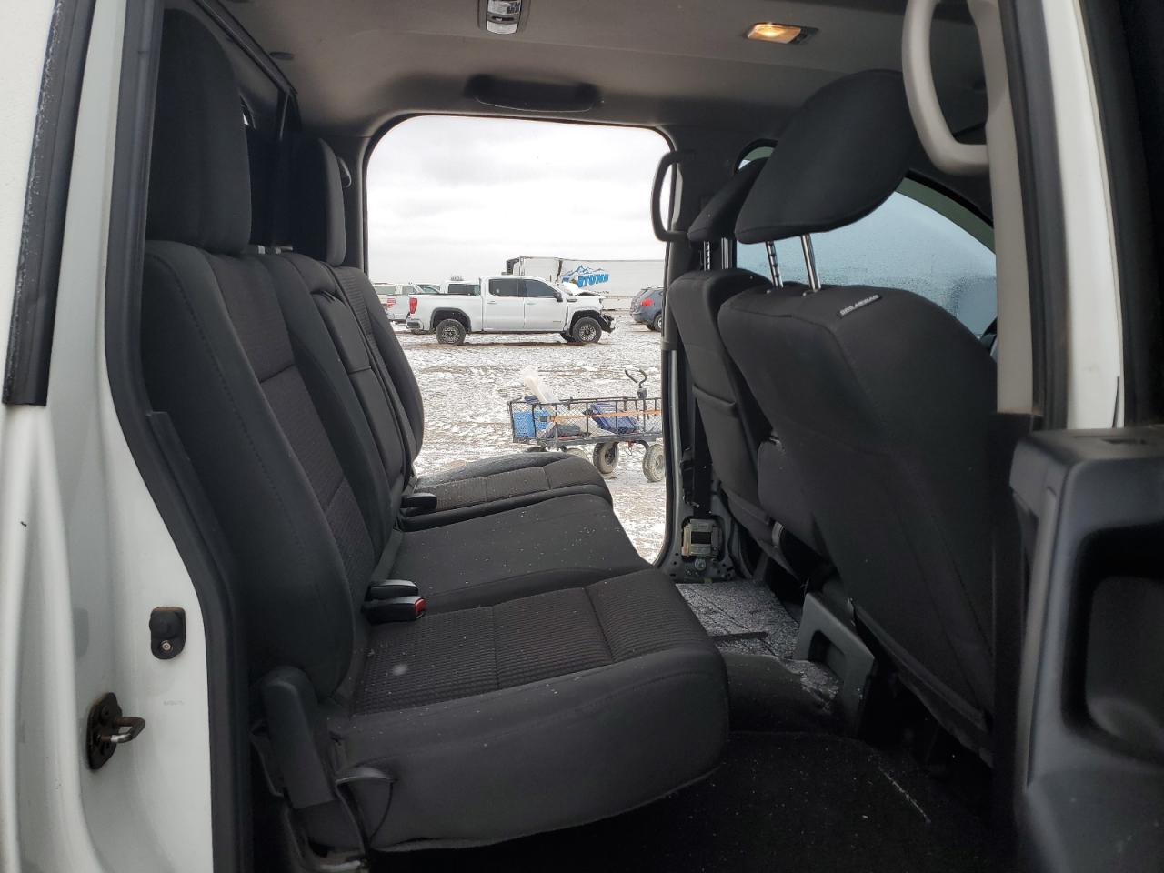 2013 Nissan Titan - Image 10