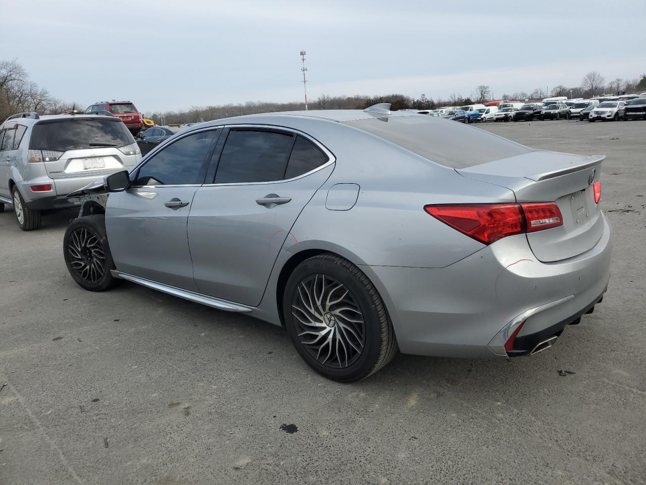 2018 Acura TLX - Image 2