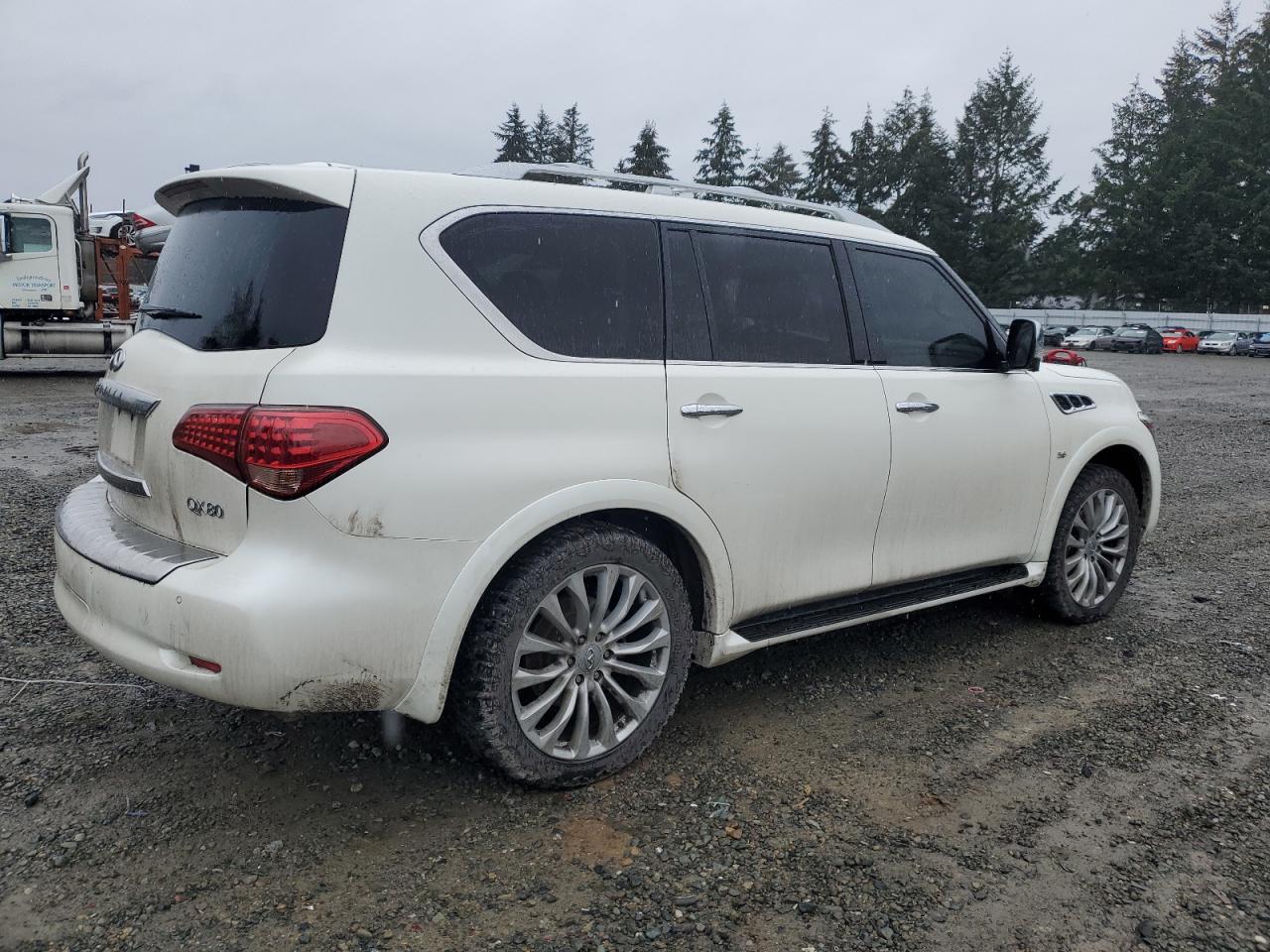 2016 Infiniti QX80 - Image 3