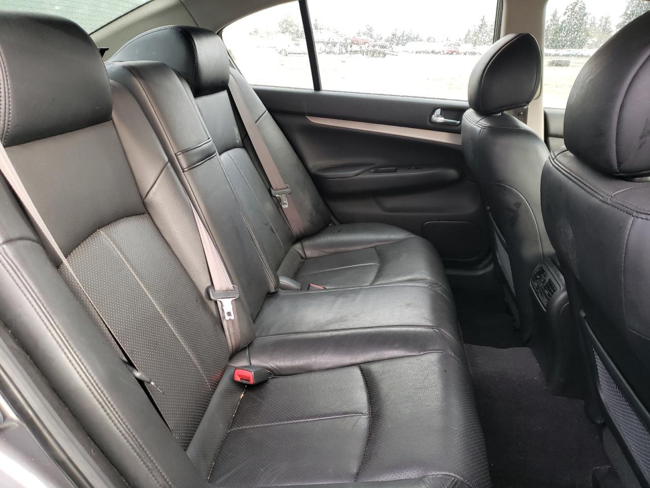 2013 Infiniti G - Image 10