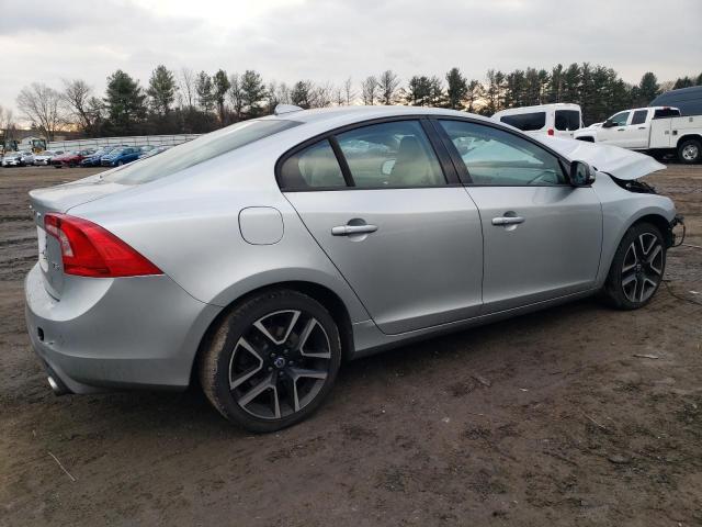  VOLVO S60 2018 Silver