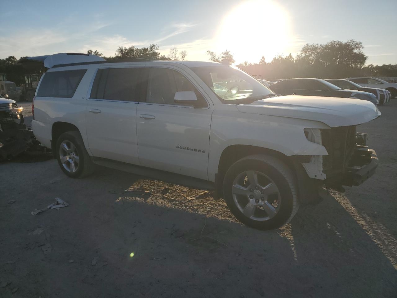 2015 Chevrolet Suburban - Image 4