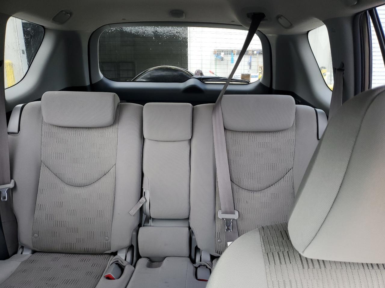2010 Toyota RAV 4 - Image 10