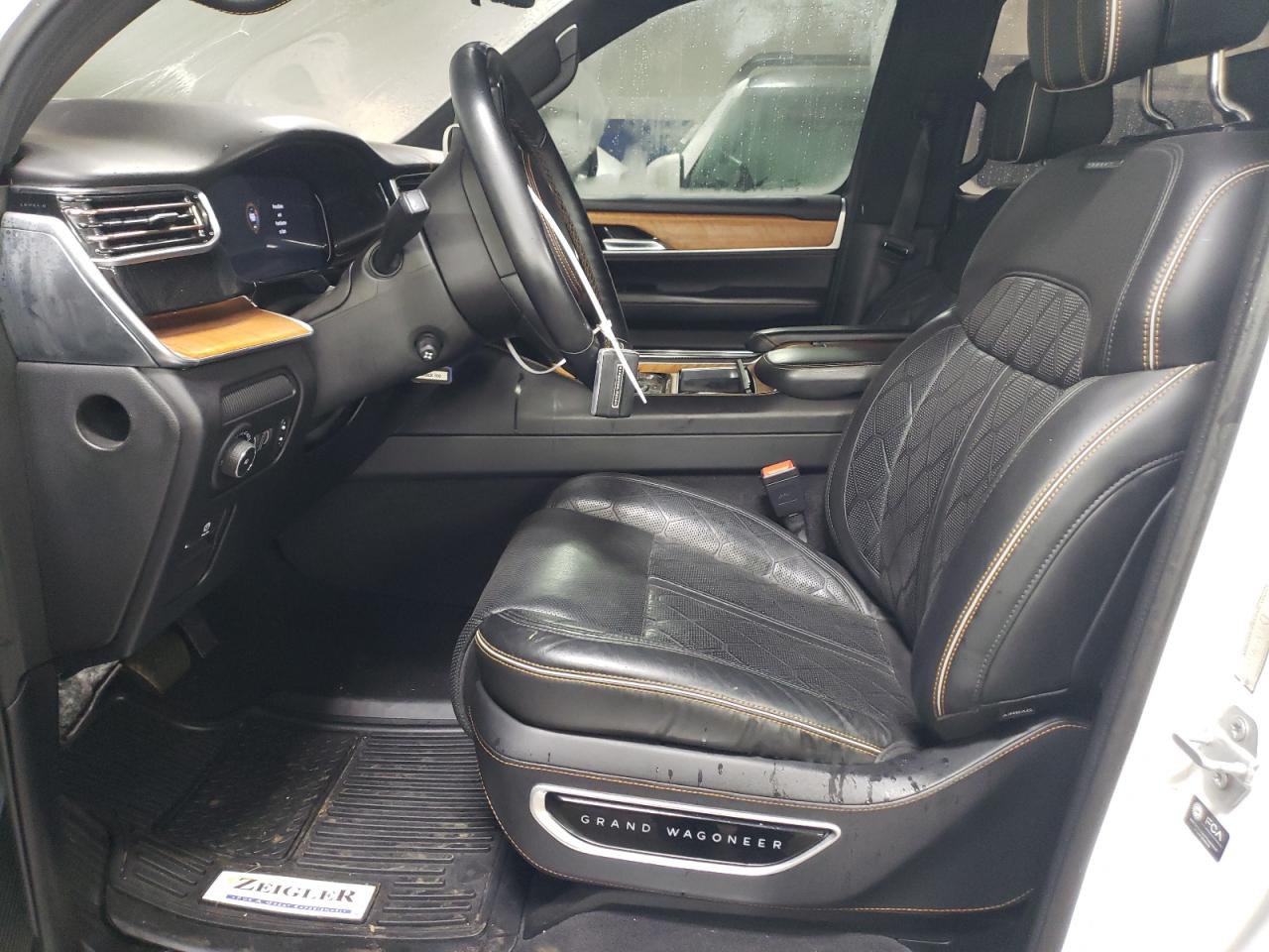 2022 Jeep Grand Wagoneer - Image 7