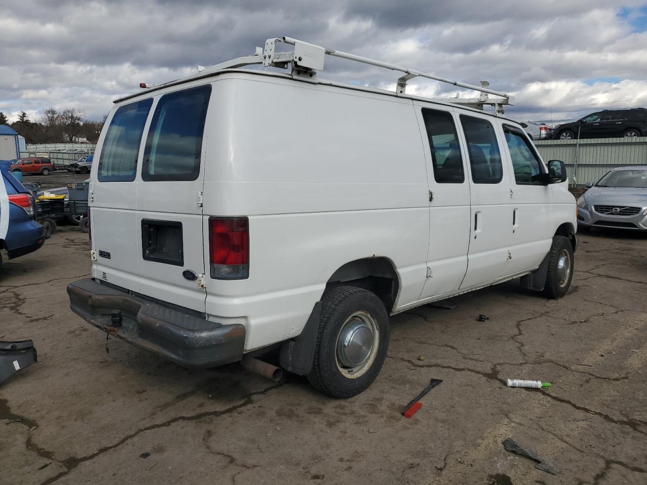 2005 Ford Econoline - Image 3